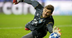 TOP 5 best goalkeepers in the world in the 21st century (1)