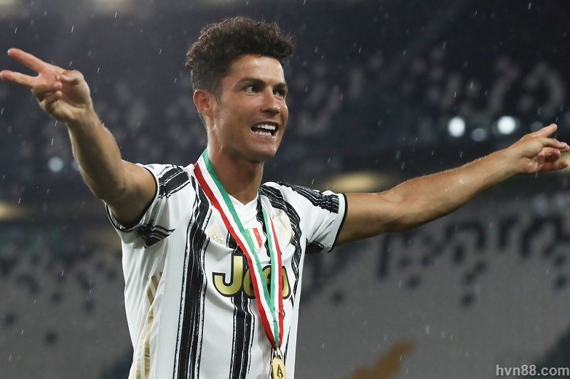 9 kỷ lục thú vị mà Cristiano Ronaldo lập được từ khi đến Juventus (9)
