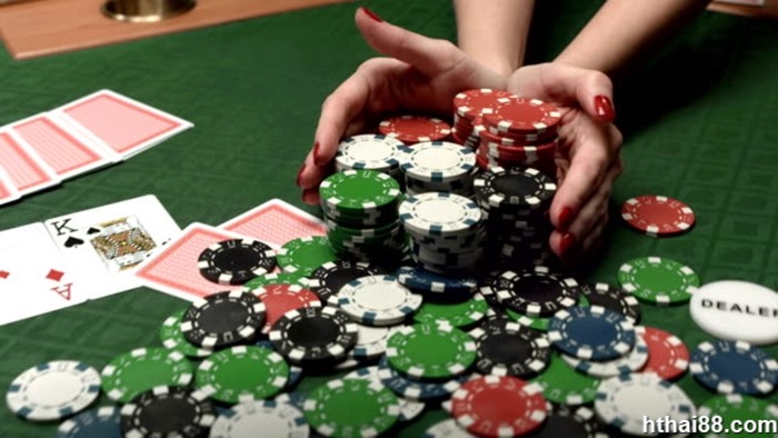 Khi nào thì nên thực hiện lệnh all in trong Poker?